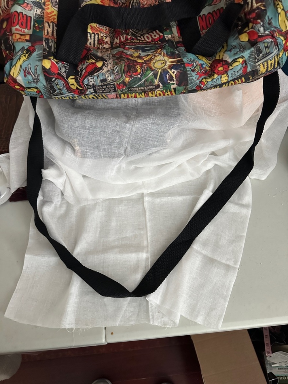 Marvel Iron Man Comic Print Duffel Bag - Red, Yellow, Blue, Black NWT - Picture 13 of 16